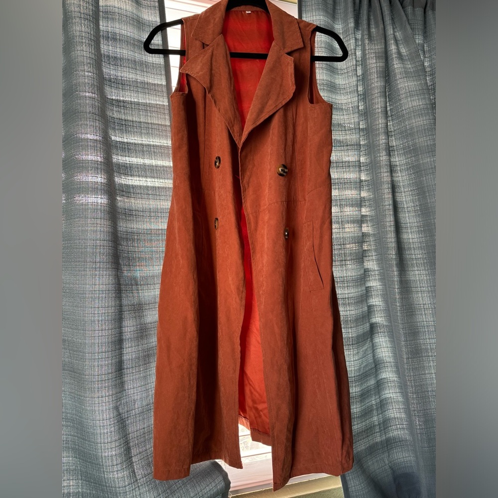 Women sleeveless coat/cardigan